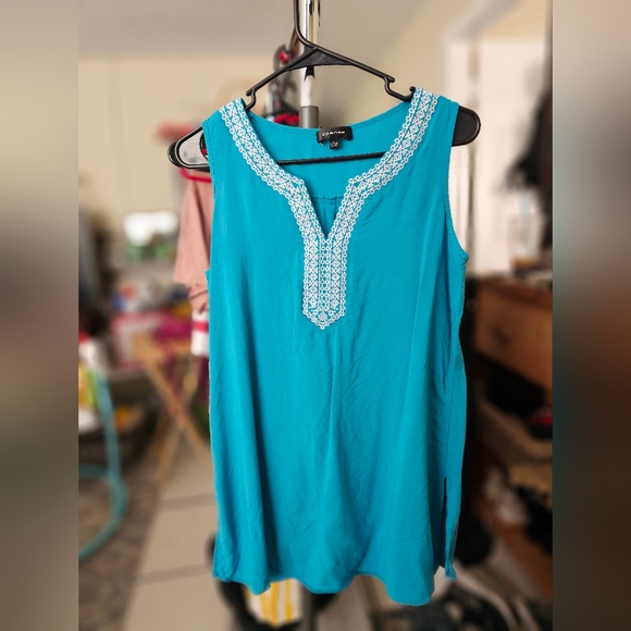 Spense embroidered tank - Picture 2 of 4